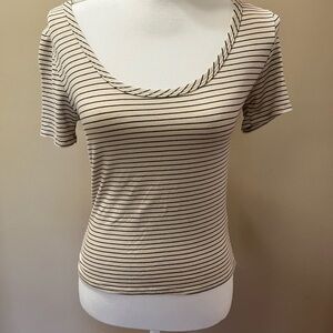 NWT Olivia Rae Short Sleeve Juniors Top Size Large